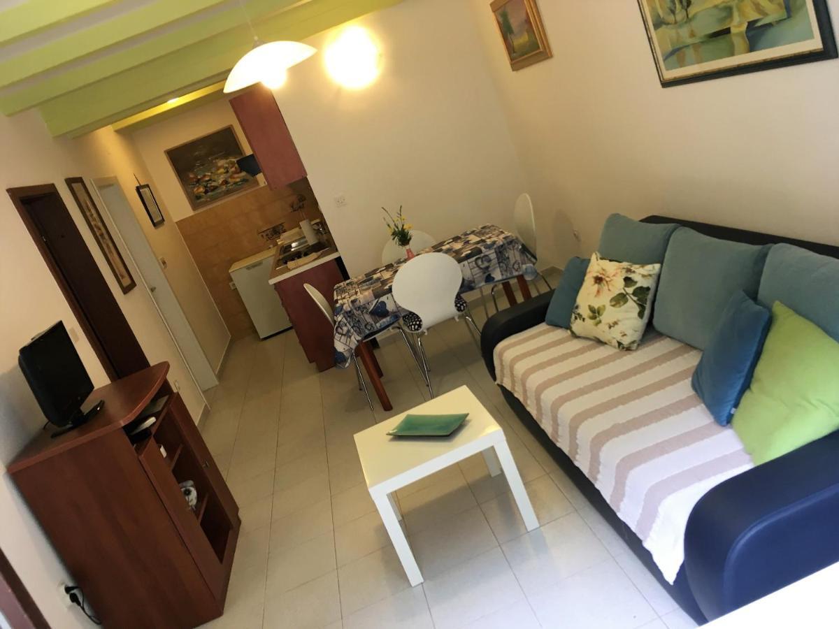 Apartment Oriana Rovinj Exterior foto